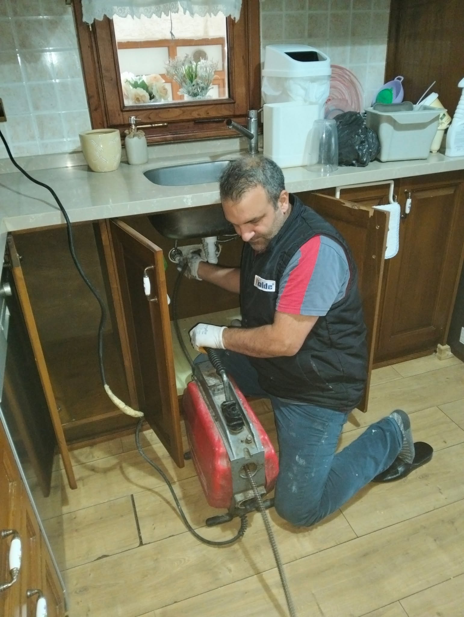 Boyalık tıkanık gider açma